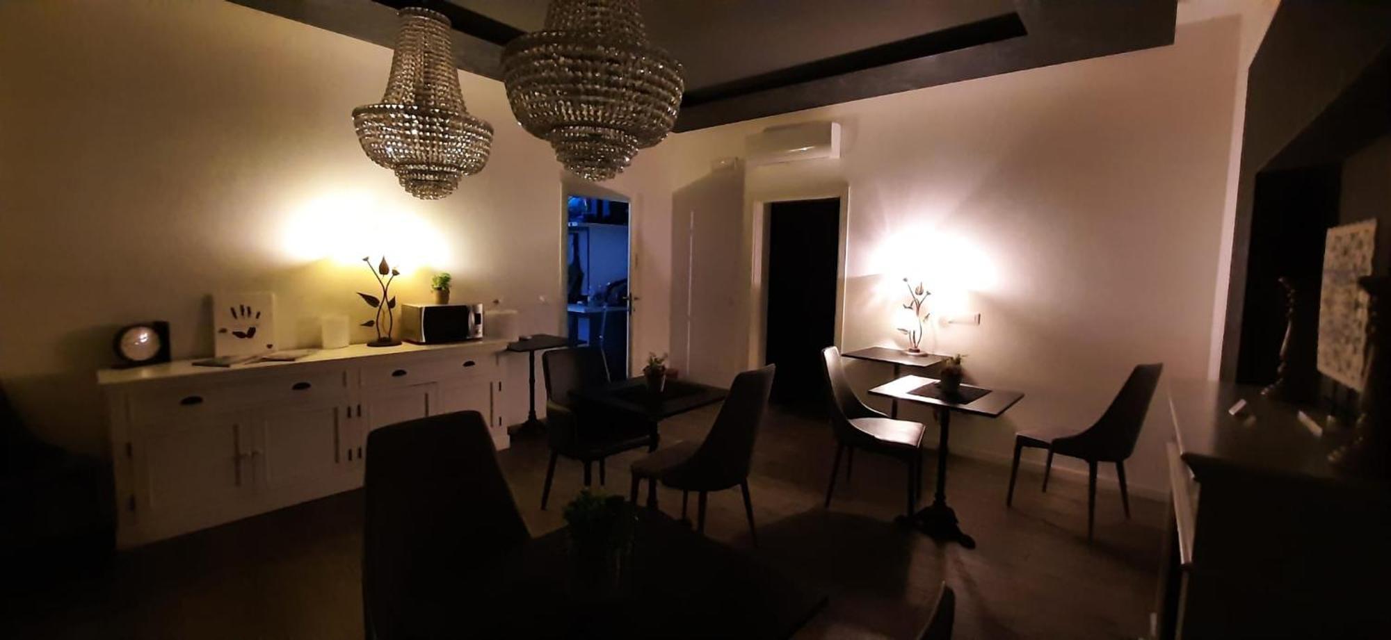 Double A Guest House メストレ エクステリア 写真